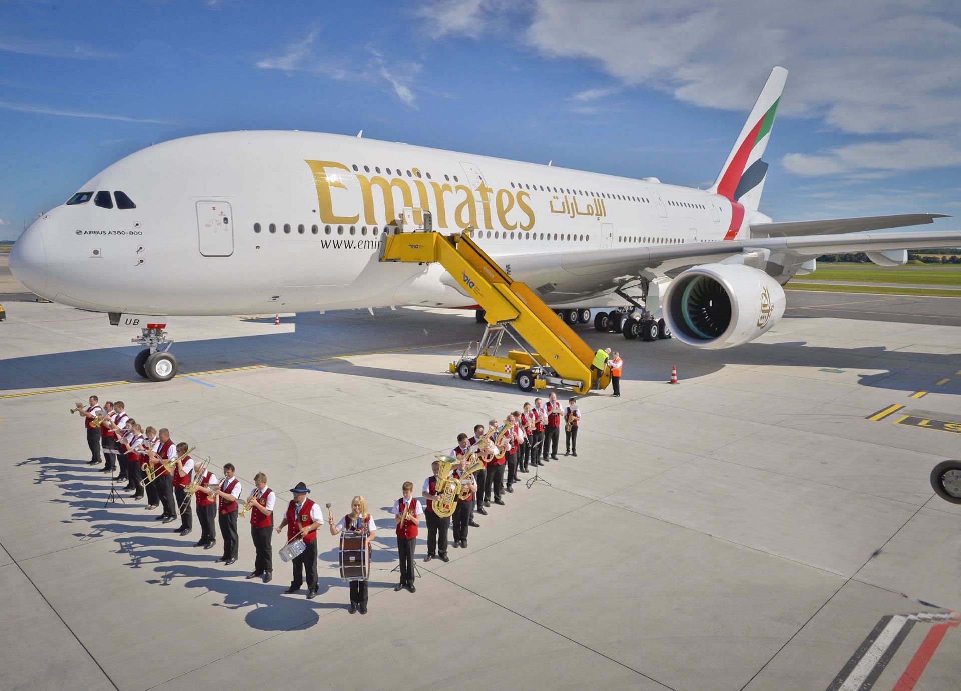 2_Wien begruesst den Emirates A380