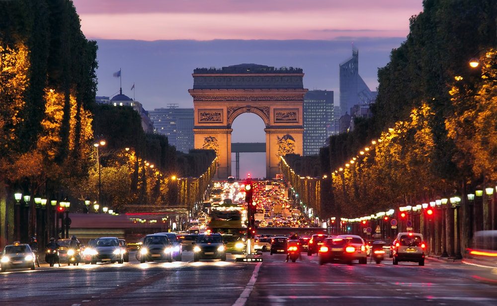 pariz-champs-elysee