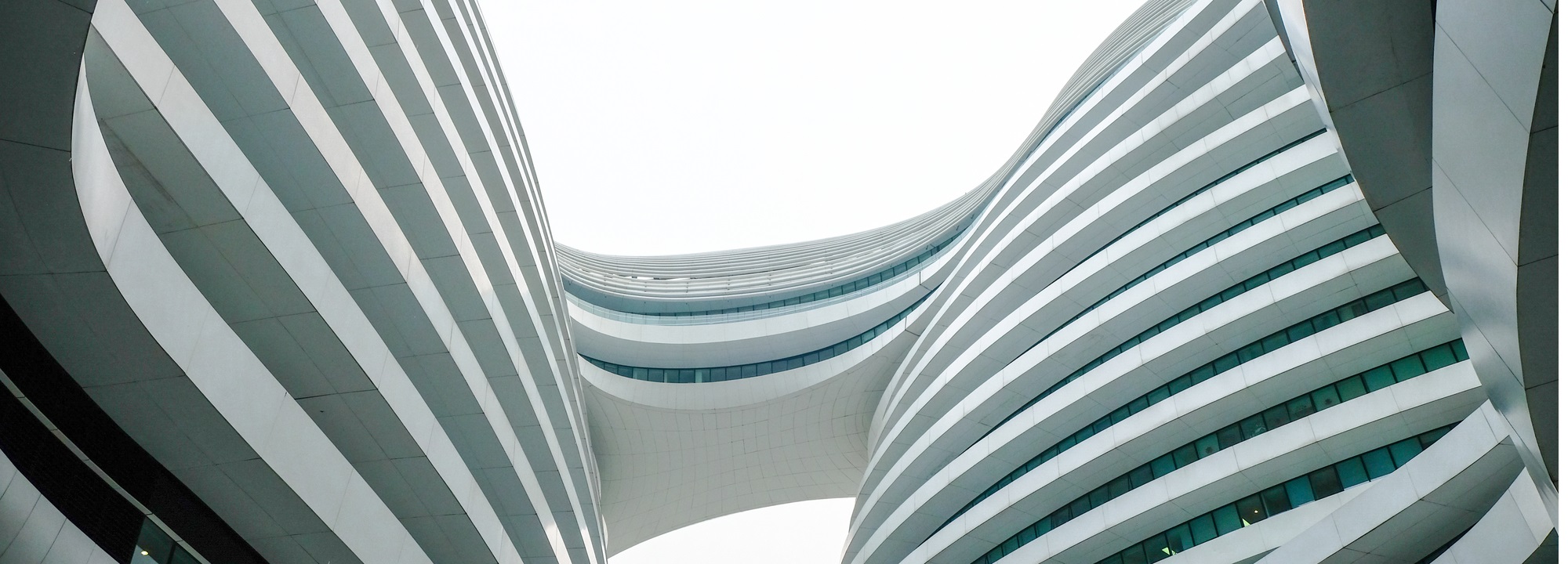 Zaha Hadid dizajn Po stopách Zahy Hadid, najvýraznejšej architektky sveta