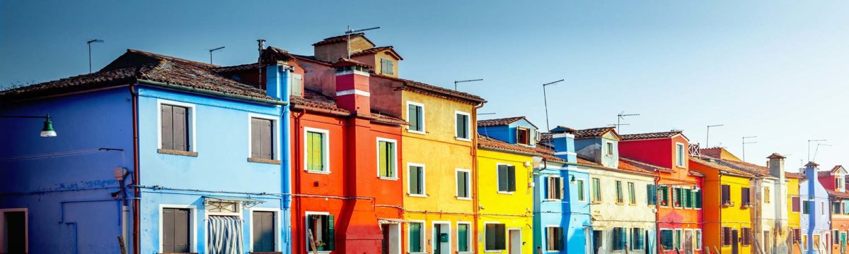 Benátske Burano: Ostrov, ktorý sa poriadne vyfarbil