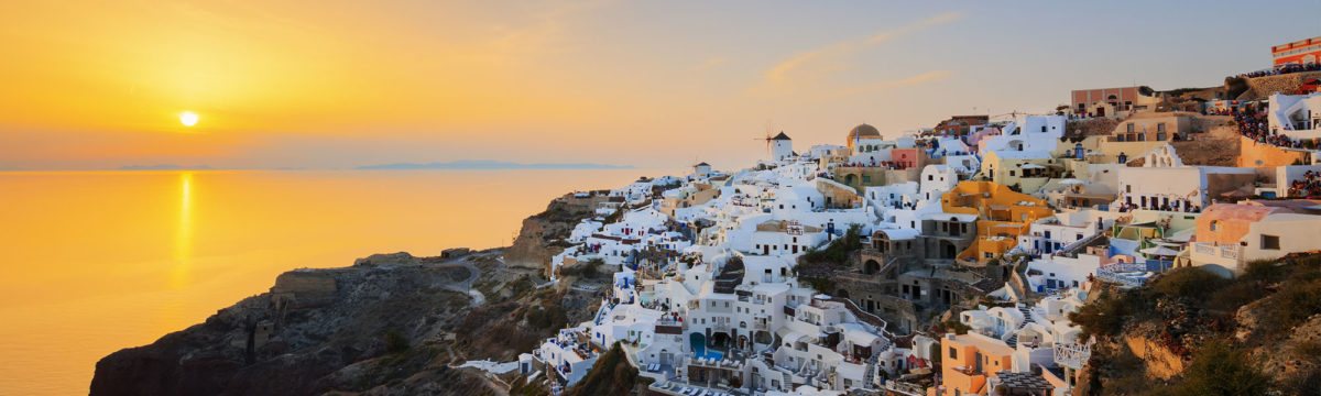 Oia-panorama 10 najmalebnejších dediniek sveta