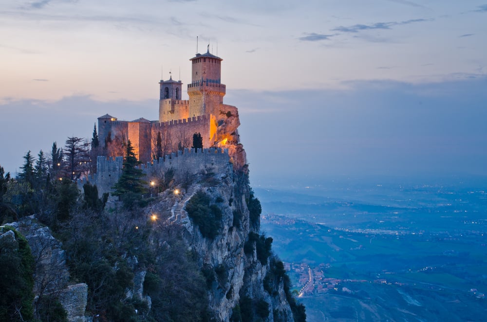 San Maríno Mikroštát San Marino ponúka turistom očkovanie vakcínou Sputnik V