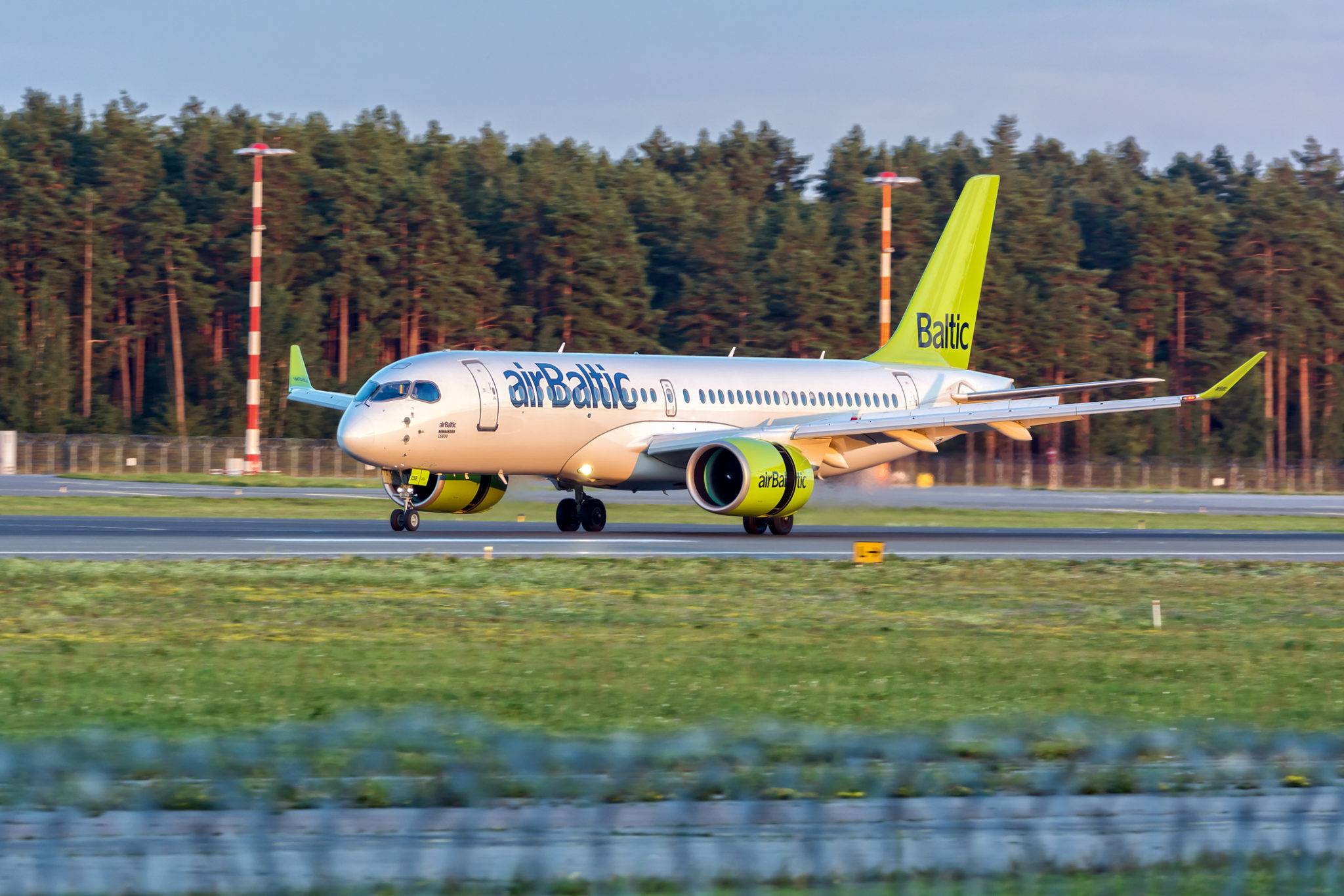 air baltic lietadlo AirBaltic je jednou z prvých aeroliniek, ktoré otestujú digitálny cestovný pas IATA