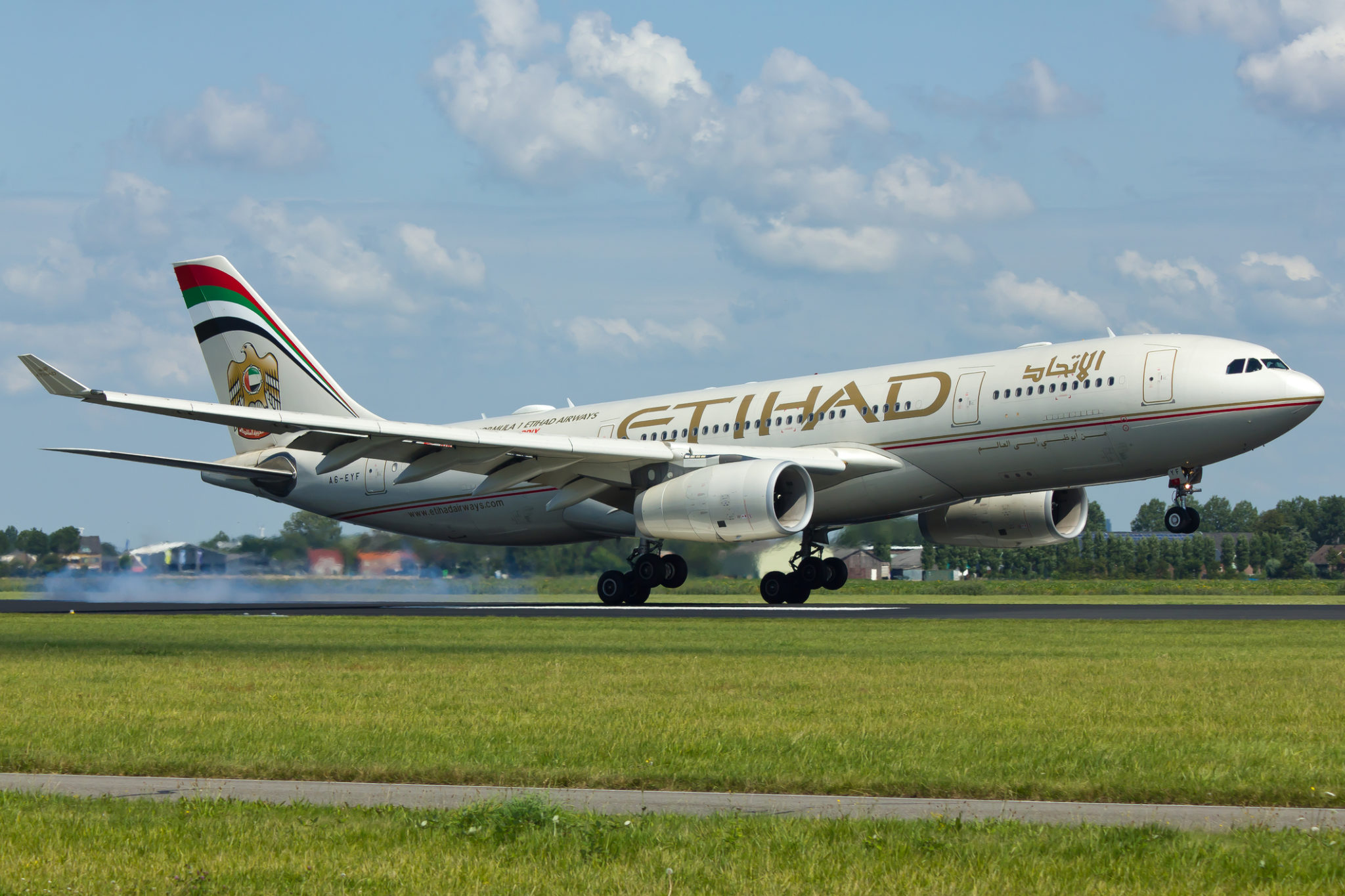 etihad airways lietadlo Etihad Airways odoberú isté benefity zamestnancom, ktorí sa nezaočkujú