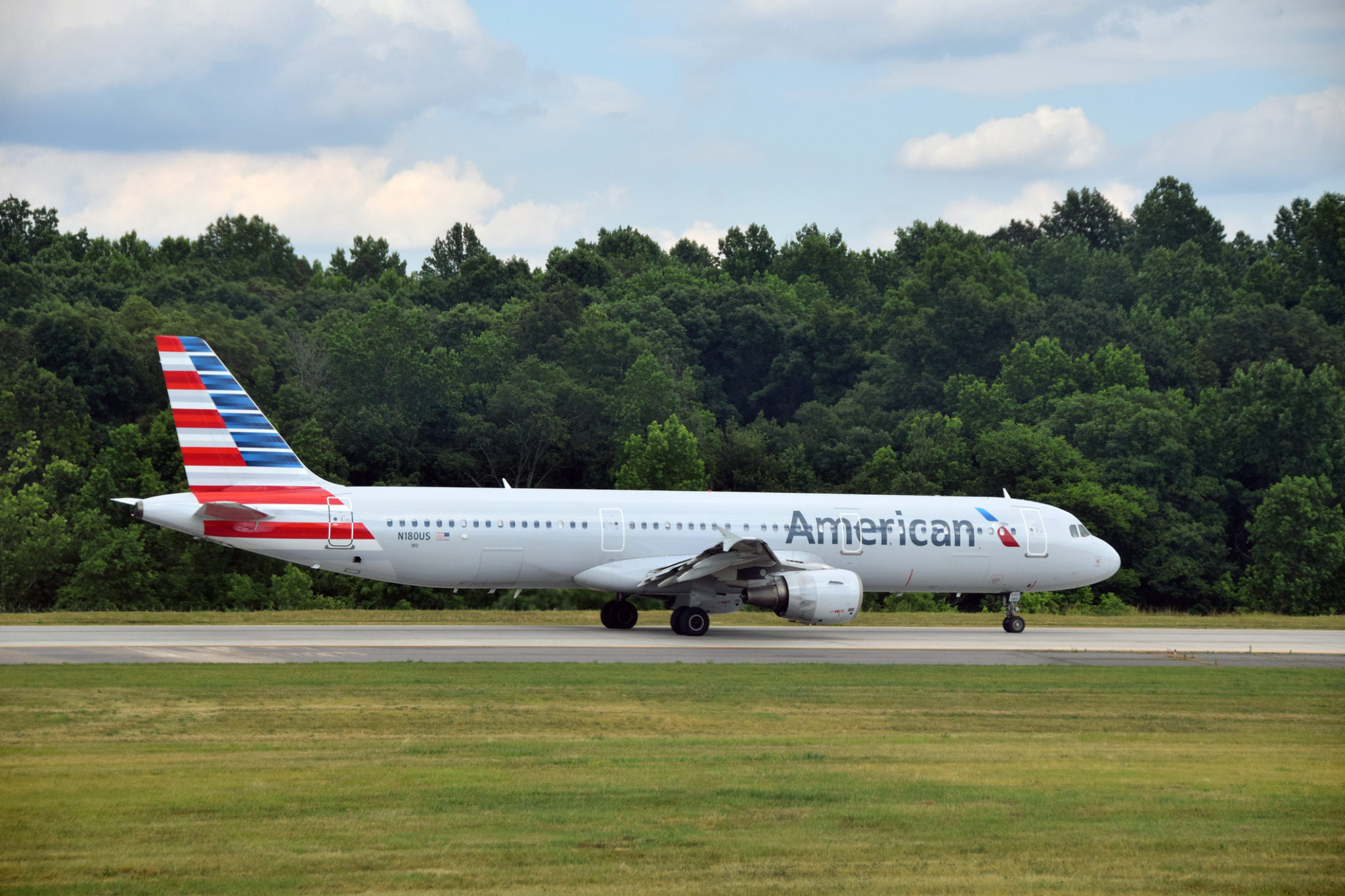 american-airlines-editorial Na letisko treba prísť skôr, American Airlines už menia pravidlá pred odletom