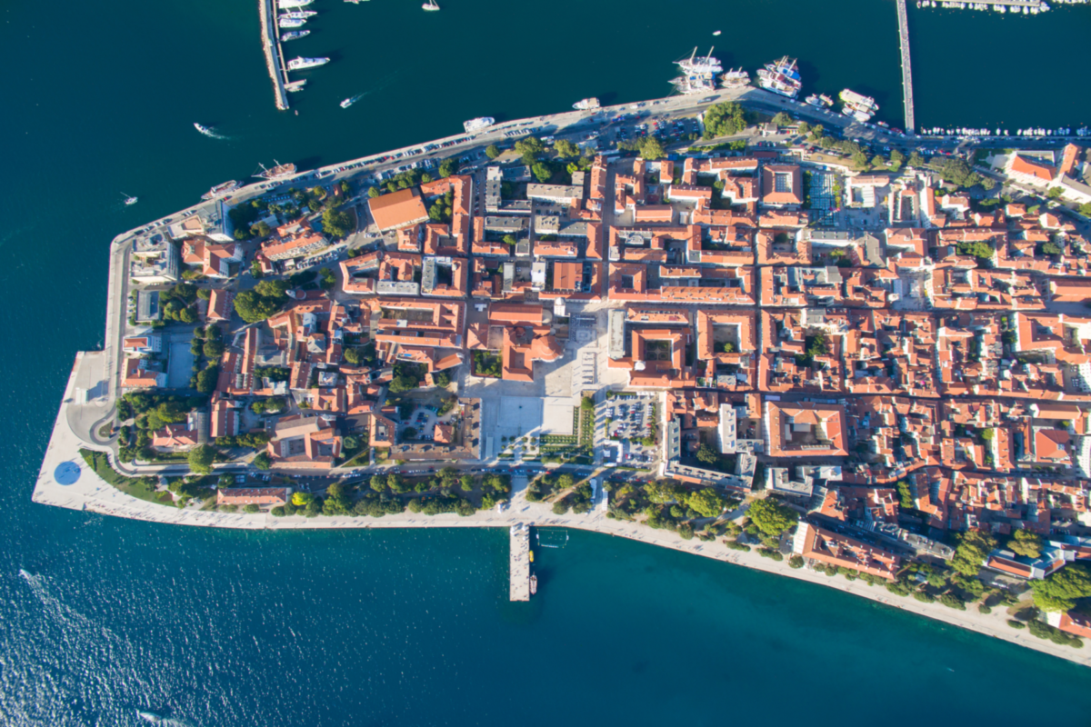 zadar view Chorvátsko má prvú dedinu digitálnych nomádov. Je kúsok od Zadaru