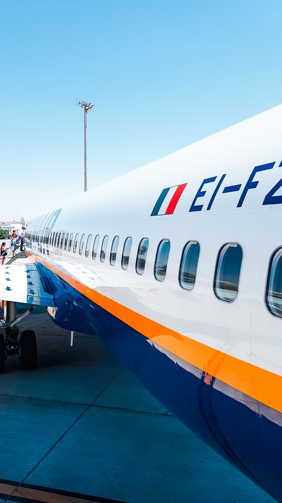 photo-1534335420177-1c45c93108bb Taliani nechcú poplatky za batožinu, začalo právne kroky proti Ryanair a Wizz Air
