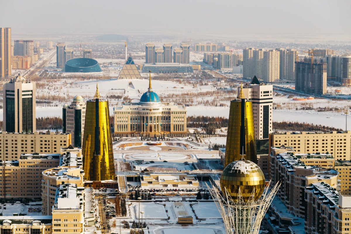 Top view of residence Ak Orda, House of Ministries and Nur-Jol B Z Astany Nursultan a teraz opäť Astana? Kazachstan chce vrátiť názov hlavného mesta