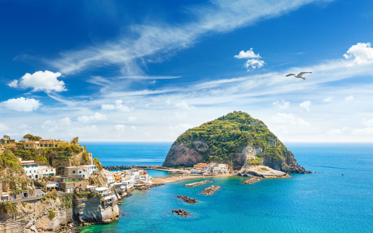 7 dôvodov, prečo ísť dovolenkovať na zázračný ostrov Ischia