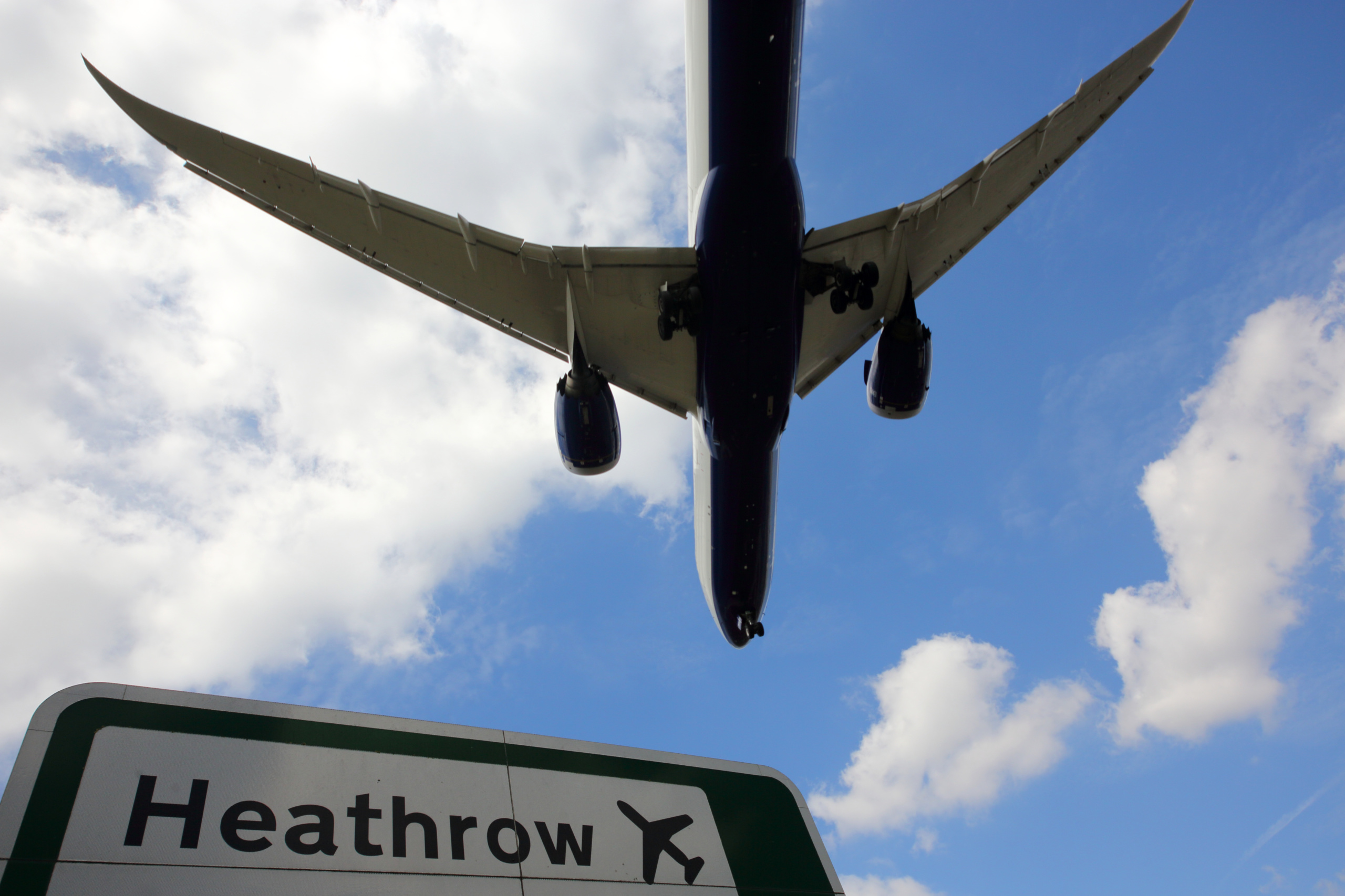 Londýnske letisko Heathrow má oddelený terminál pre pasažierov z červených krajín