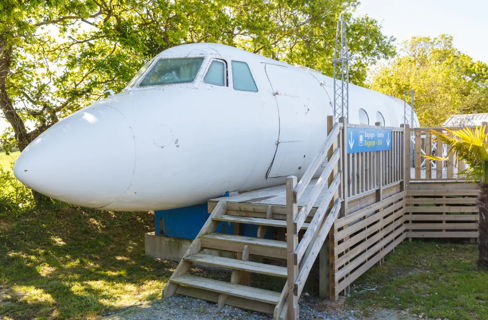 lietadlo airbnb Lietadlo, ktoré má namiesto pilota WC