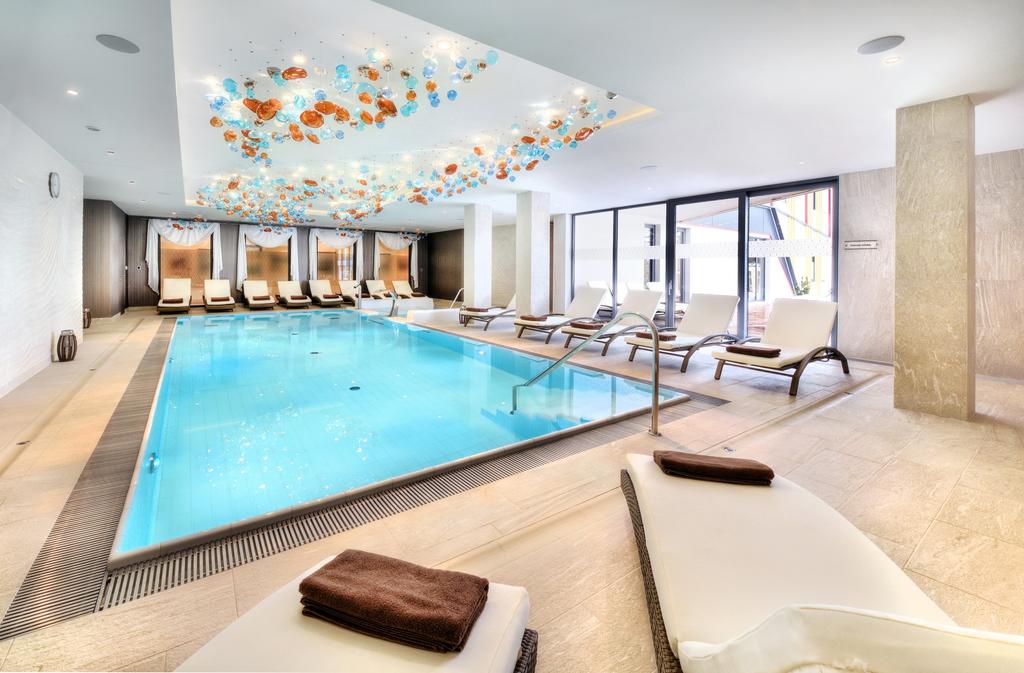 PONUKA DŇA: 3 dni v legendárnom 4* hoteli Lomnica s wellnessom a raňajkami za 129€