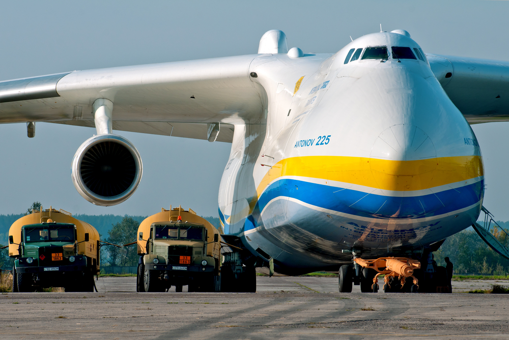 Rusi počas ostreľovania ukrajinskej základne zničili najväčšie lietadlo sveta – legendárny Antonov An-225