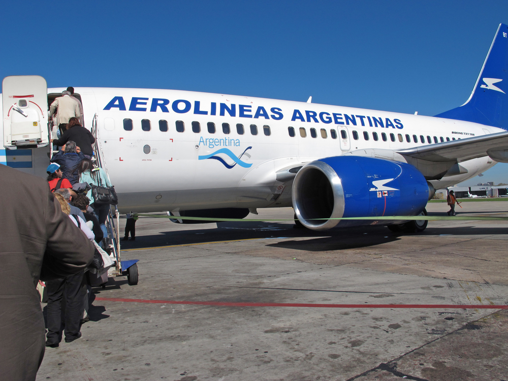 argentinas-aerolineas Argentínska vláda do septembra zákazala predaj leteniek