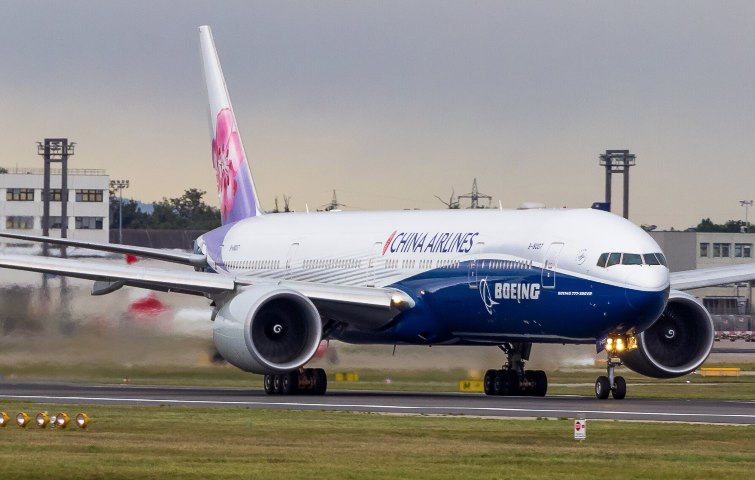 Taiwanská spoločnosť China Airlines dostane nové meno. Nechce byť spájaná s Čínou