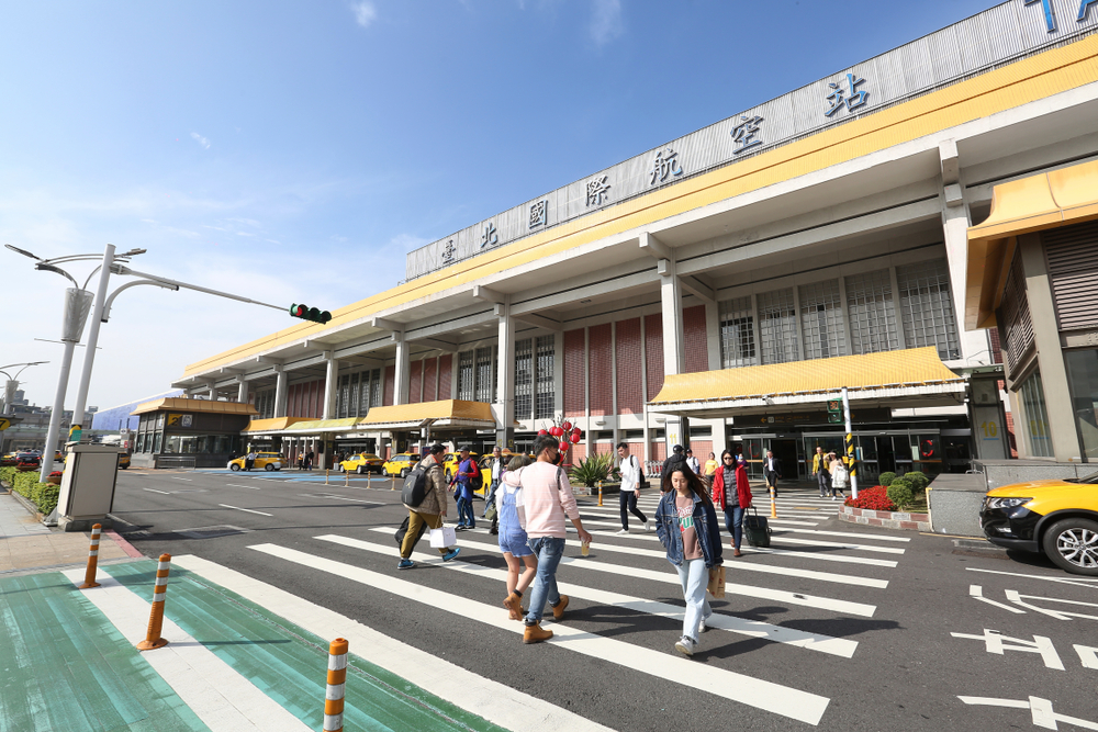 Taiwanské letisko ponúka falošné lety pre ľudí, ktorí už bez cestovania nevydržia