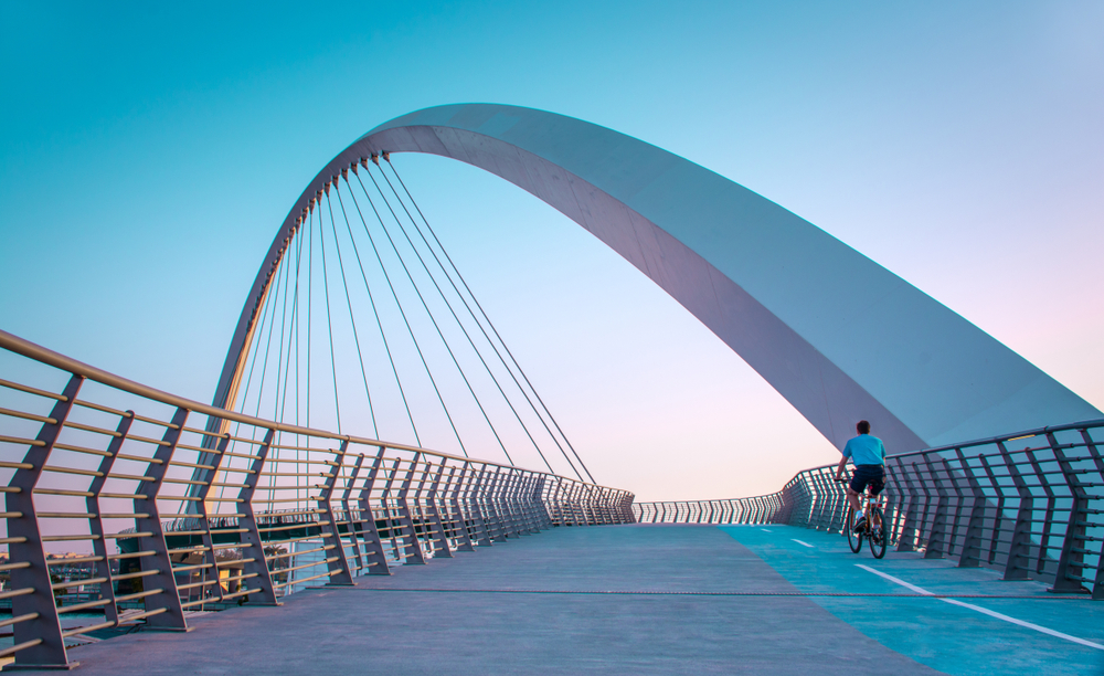 dubaj most bicykel Bude z Dubaja nový Amsterdam? Mesto sa chce otvoriť cyklistom