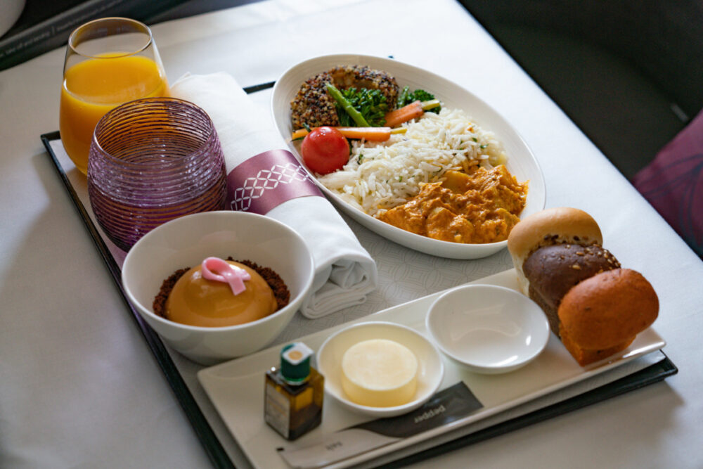 50470035177_40b8199395_k-1000x667 Qatar Airways začali ponúkať v biznis triede vegánske à la carte menu