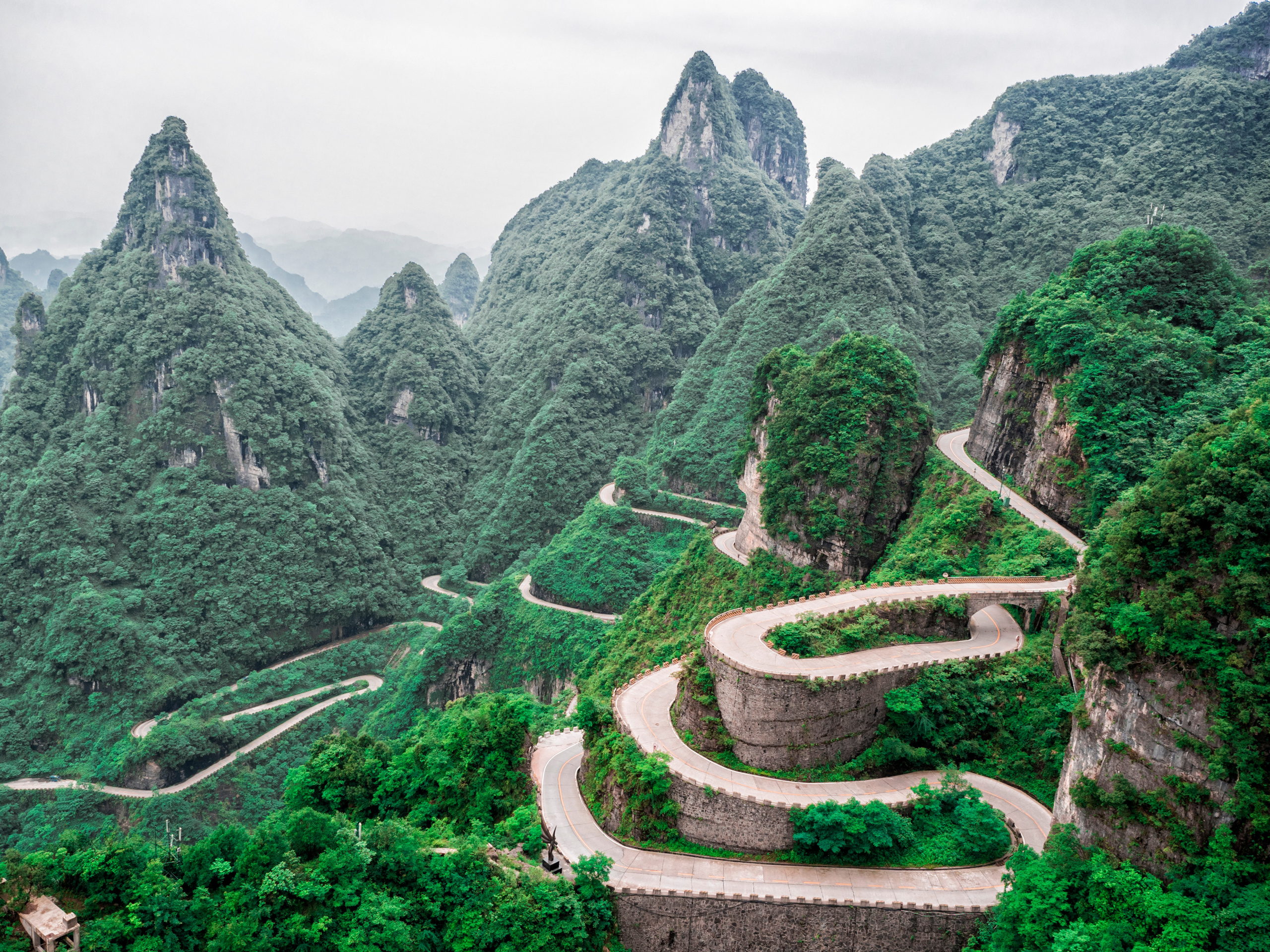 cina tianmen Cestovanie bez výťahu. Alebo najkrajšie schody na svete