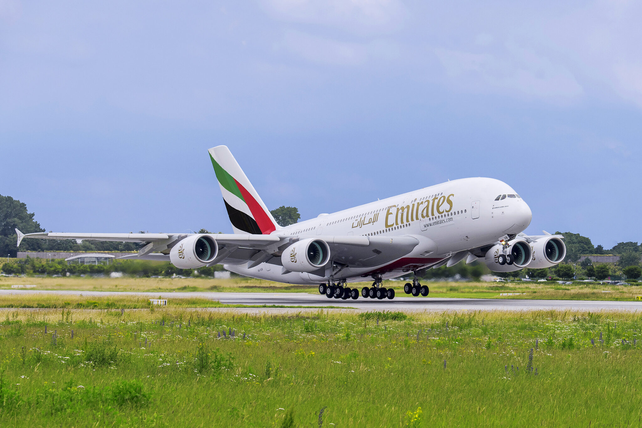 1-416252-2048x1365 Emirates už lietajú s Airbusom A380 opäť aj do Bangkoku a Hongkongu