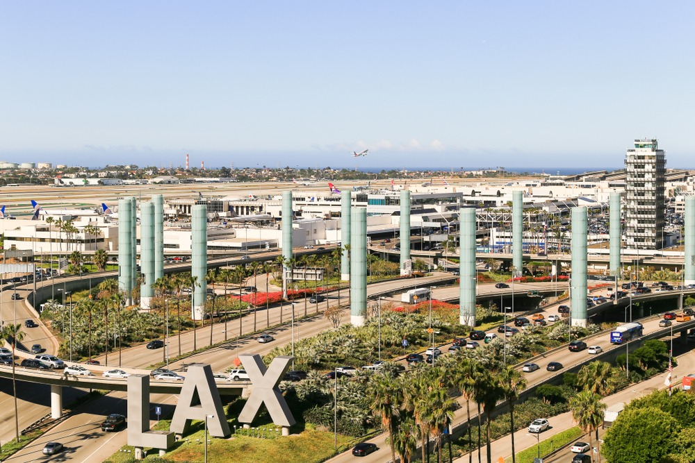 Los Angeles testuje priamo na letisku