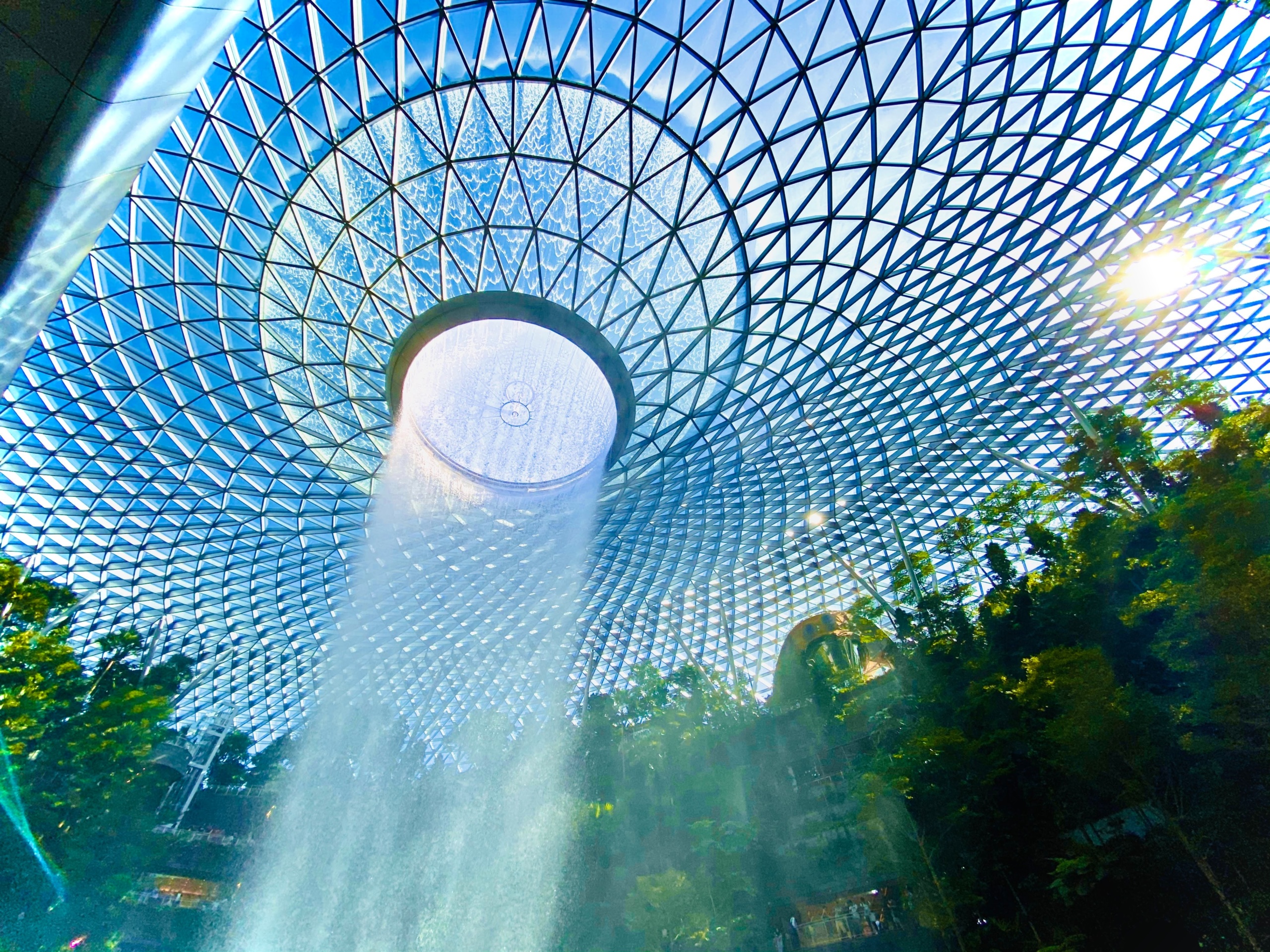 singapur Singapur už zaočkoval 96% všetkých obyvateľov spôsobilých na vakcináciu