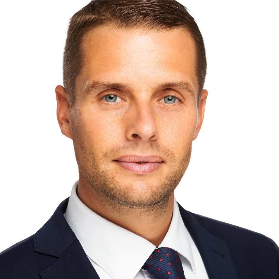 Rozbehne sa cestovanie? Martin Klus (MZV) pre Pelikán v LIVE diskusii na Clubhouse v stredu o 18:00
