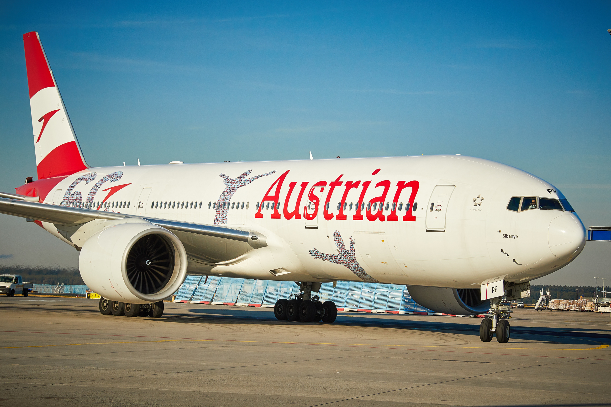 018 - B777 (C) Oliver Roesler_Austrian Airlines Austrian Airlines umožňujú pasažierom vykompenzovať svoju uhlíkovú stopu
