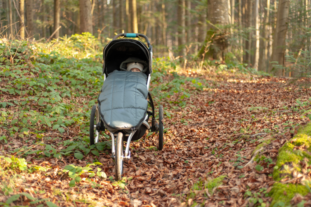 Sports,Running,Stroller,In,The,Forest. 10 tipov, kam na túru s kočíkom na Slovensku