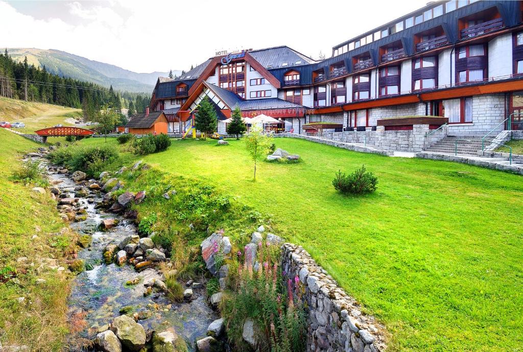 grand jasna PECKA DŇA: Wellness víkend v 4*Grand Jasná s raňajkami za 99€ (predstavenie Spievankovo počas vybraného víkendu)