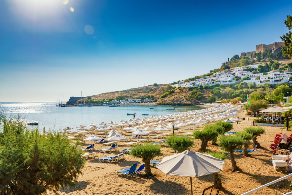 rodos plaz PONUKA DŇA: Dovolenka na Rodose s letenkami z Bratislavy alebo Košíc, 4*hotelom a all inclusive za 599€