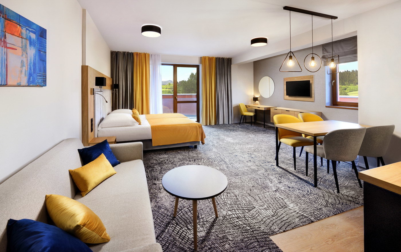 © Marek Hajkovsky foto hotel AQUAMARIN 2021 11 Štúdio PECKA DŇA: 2 noci v 4*hoteli Akvamarín Bešeňová s raňajkami a vodným parkom za 119€ (benefit: 2 deti do 12 rokov zdarma)