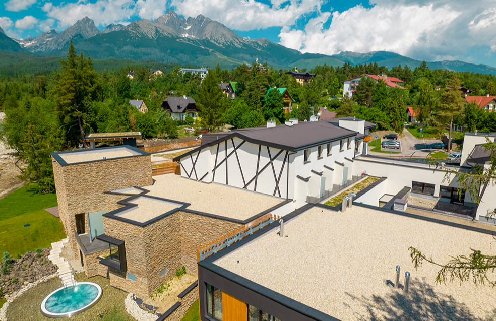 hotel hills PONUKA DŇA: Nový 4*hotel Hills vo Vysokých Tatrách s polpenziou a wellnessom za 169€