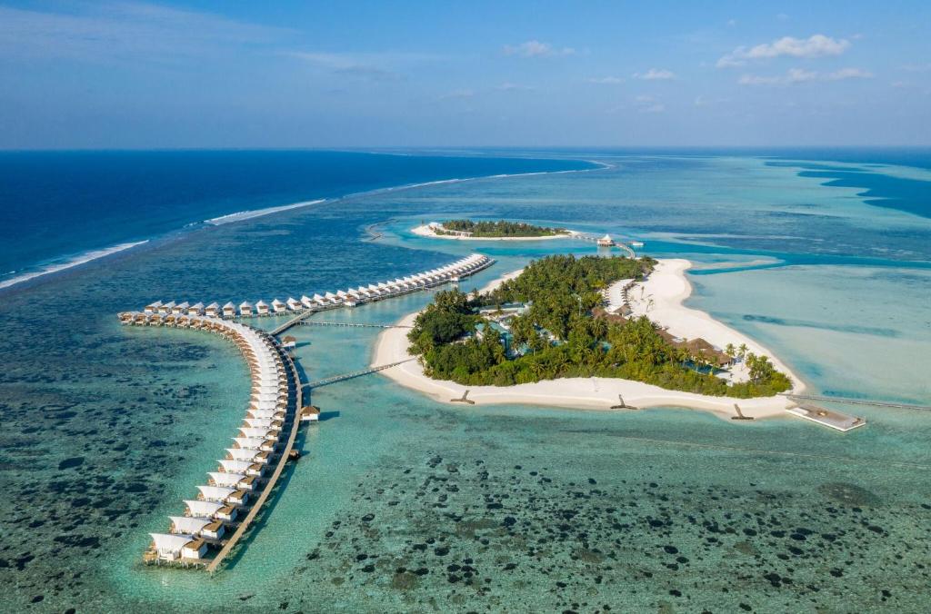 maldivy cinnamon hakuraa huraa Novinky aj obľúbené stálice: TOP rezorty na Maldivách od 1713€