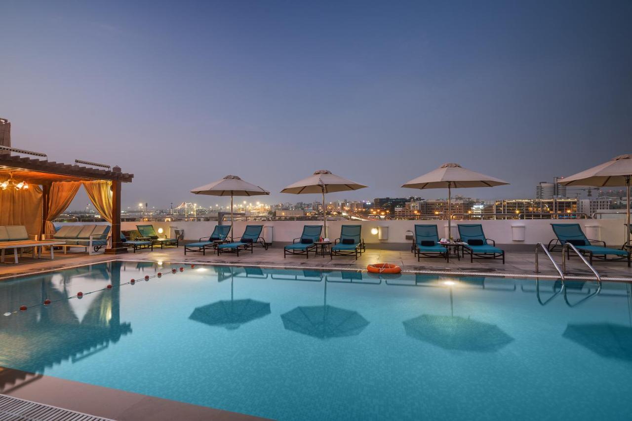 216415083 PECKA DŇA: Dubaj s letenkami, 4* hotelom s raňajkami a strešným bazénom od 399€