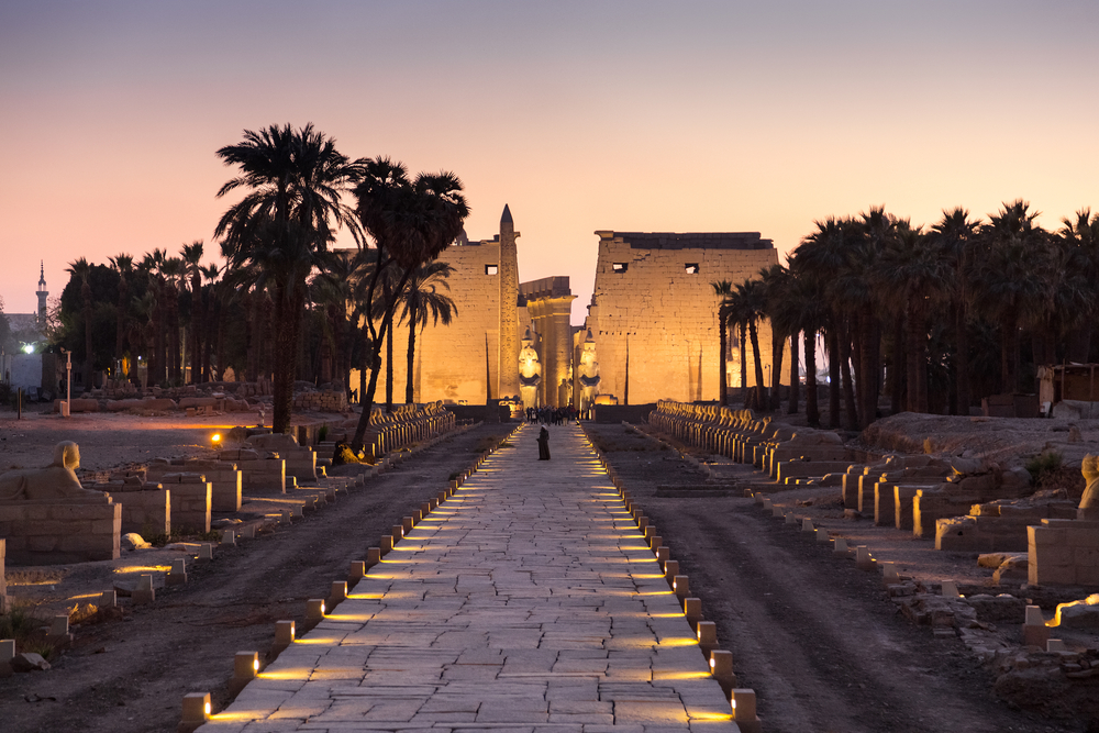 Night,Shot,Of,Avenue,Of,Sphinxes,At,Luxor,Temple. alej sfing egypt
