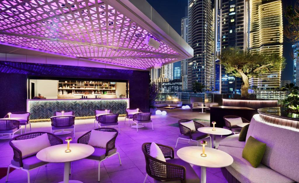 indigo dubaj