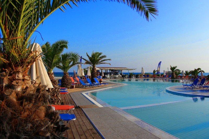FIRST MOMENT dovolenka na Kréte s letenkami, hotelom a raňajkami za 404€!