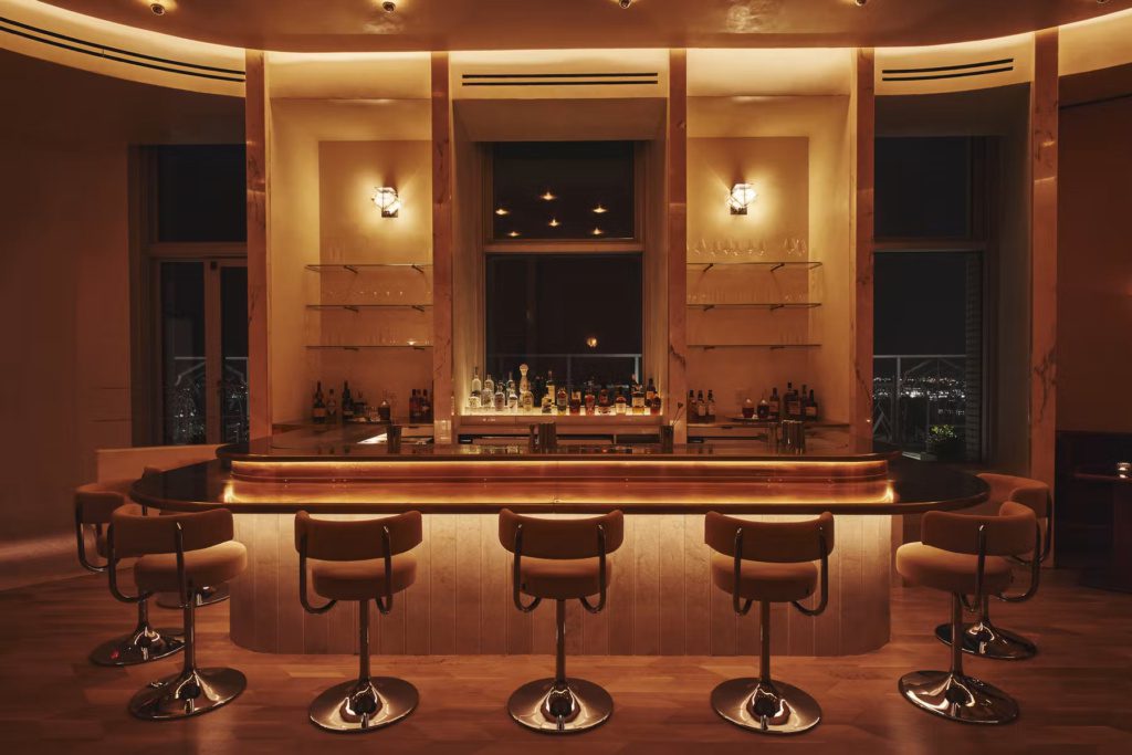 Overstory bar