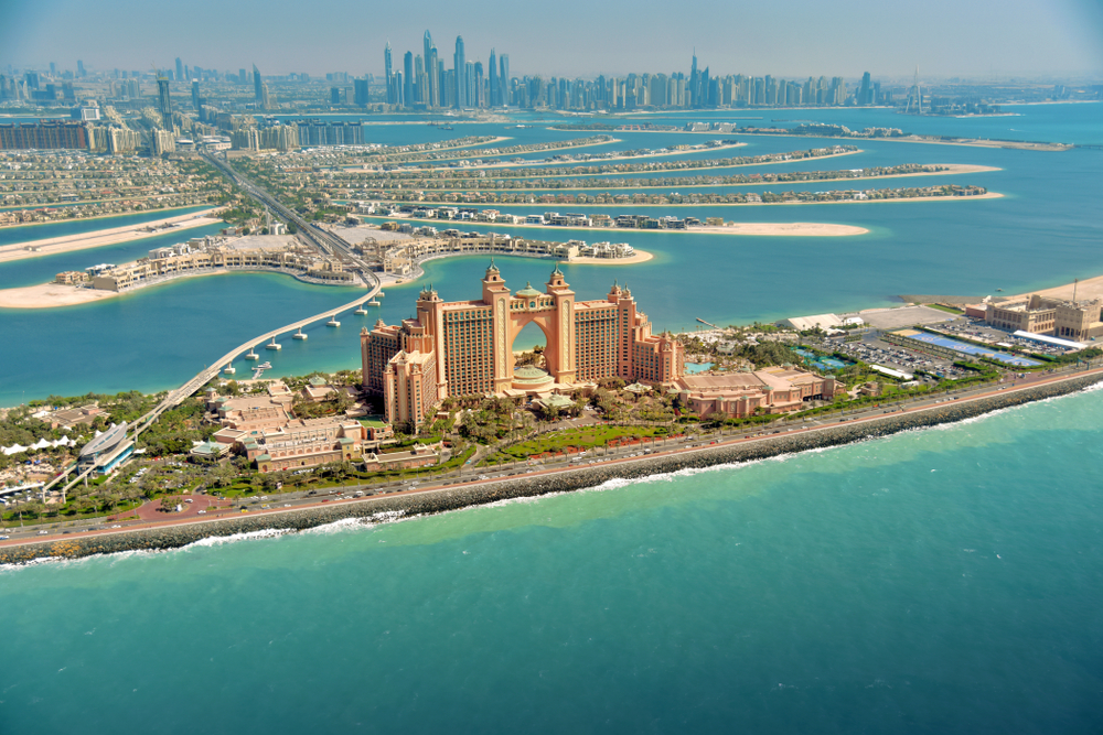 TOP 6 plážových hotelov v Dubaji: Ubytuj sa na slávnom ostrove Palm Jumeirah