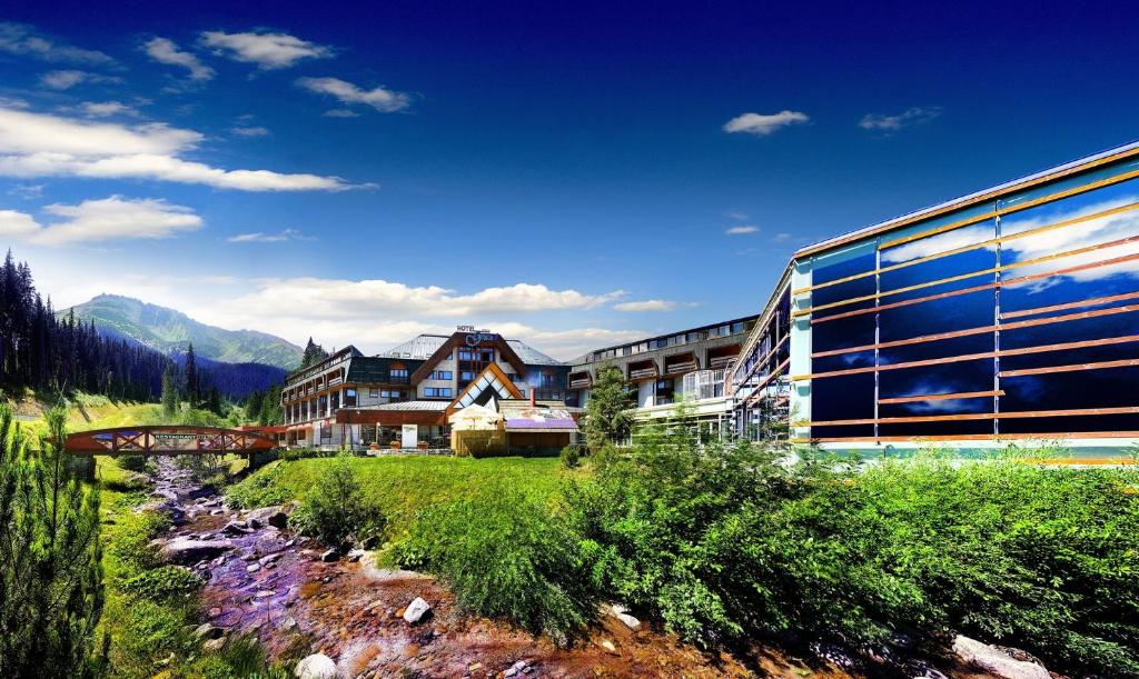 grand jasna areal PONUKA DŇA: 4 noci za cenu 3 v 4*hoteli Grand Jasná s wellnessom za 149€ (lístky na lanovku a do vodných parkov v cene)