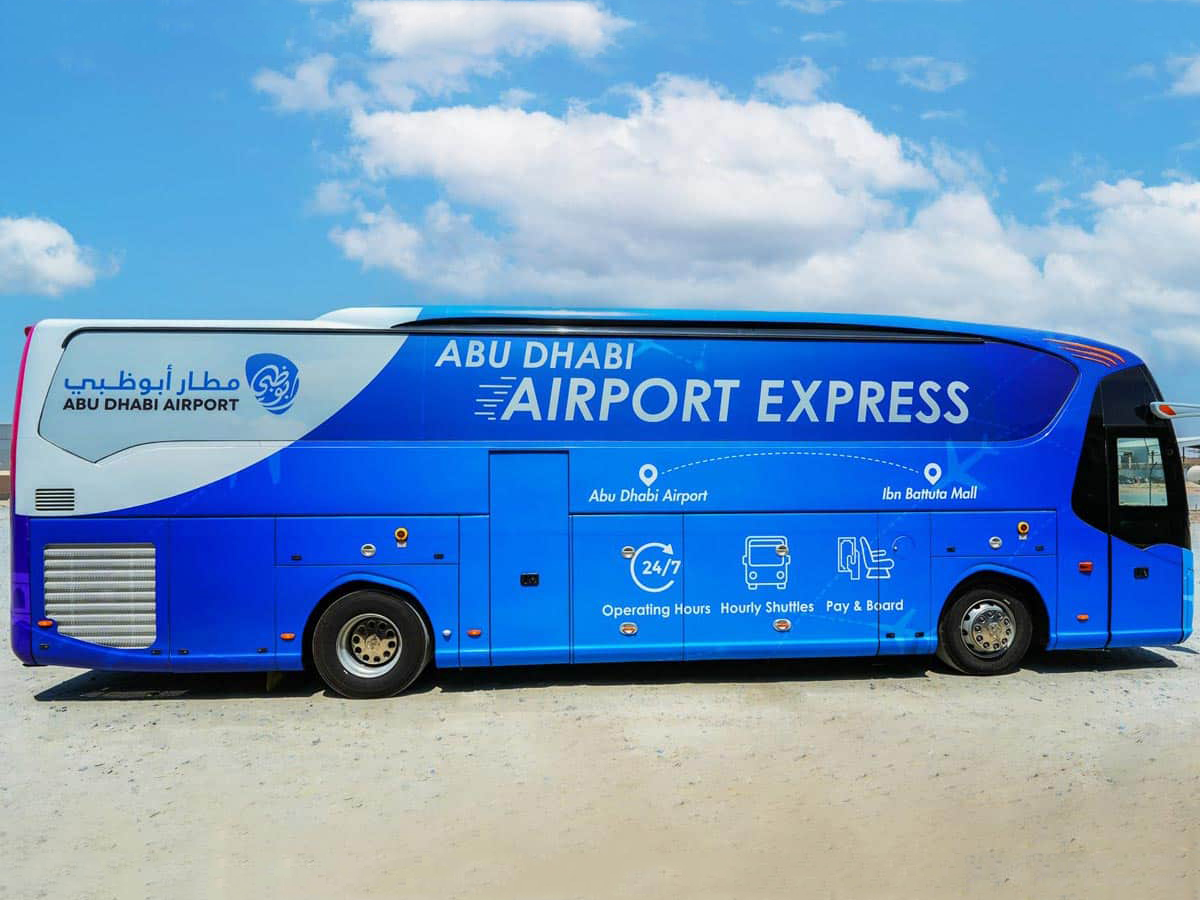 NOVINKA: Medzi Abu Dhabi a Dubajom premáva expresný autobus. Funguje 24 hodín denne