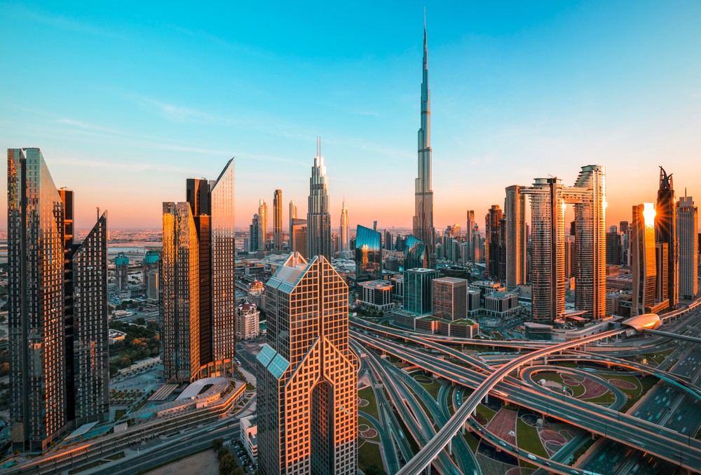PONUKA DŇA: Dubaj s letenkami, 3*hotelom, raňajkami a výletom so sprievodcom za 869€