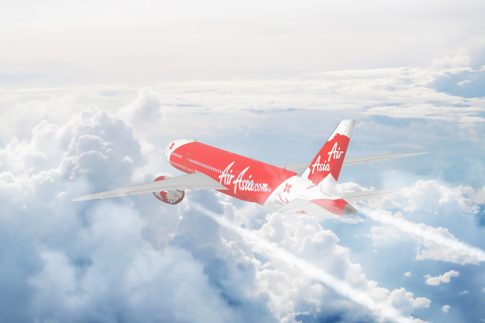 VIETE PRVÍ: Lowcost AirAsia plánuje veľkú expanziu. Na jeho mape svieti aj Bratislava