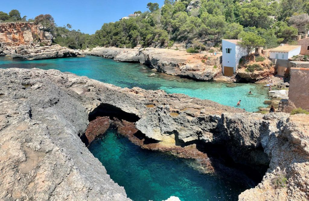 calas almunia