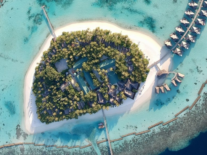 Nova Maldives 5* hotel