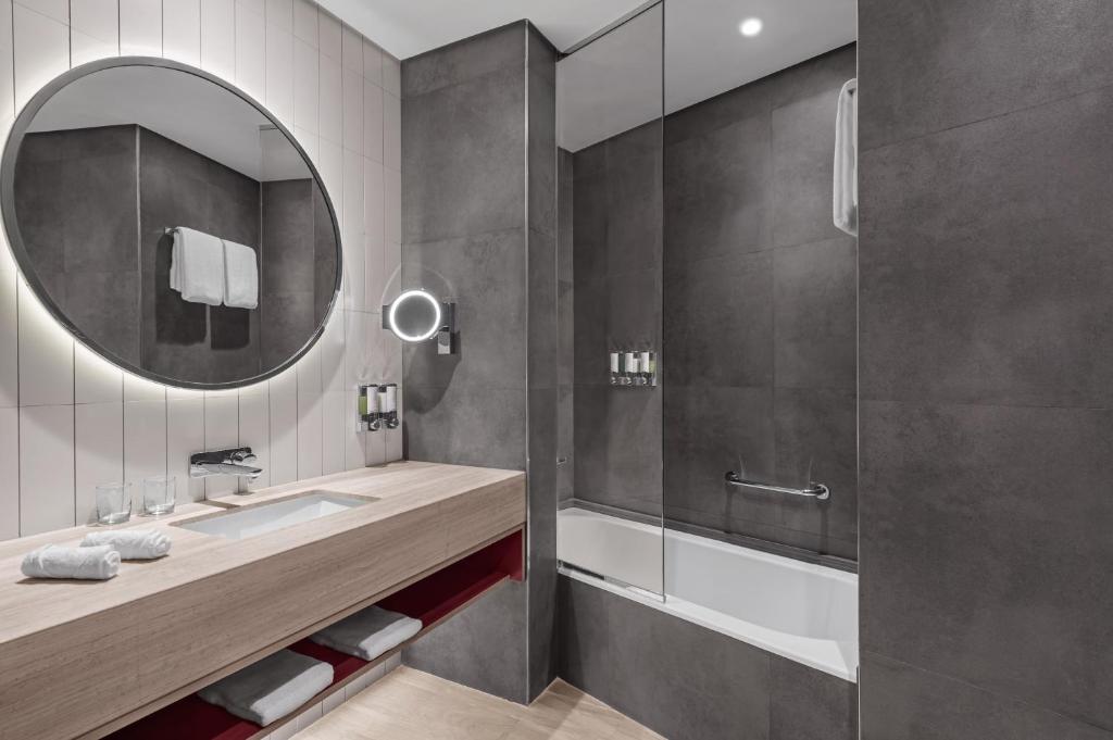 4*Hampton by Hilton Marjan Island Resort