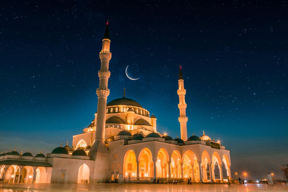 Dubai,Tourism,And,Travel,Spot,Sharjah,New,Grand,Mosque,Second mesita