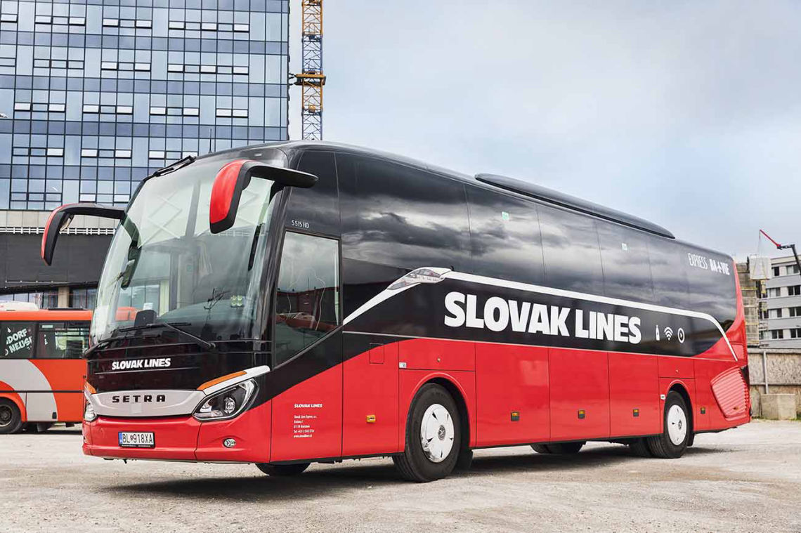 Cesta na letisko Viedeň ešte výhodnejšie! Parknite na Nivách za 5€/deň a choďte busom Slovak Lines