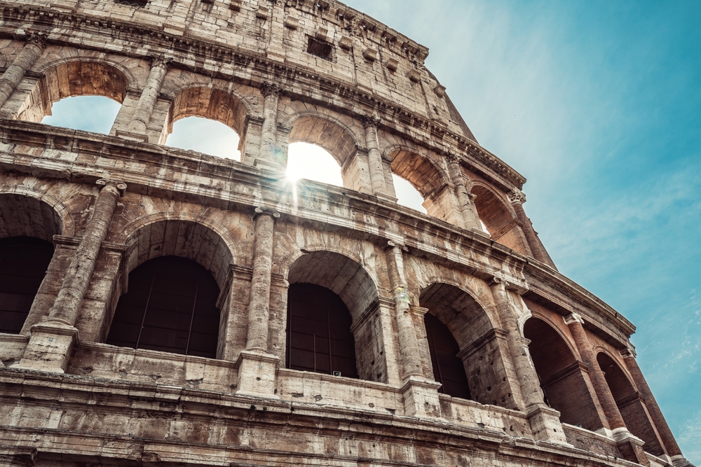 Colosseum,In,Rome,-,Italy,Famous,Monuments Nová antická pamiatka v Ríme: Preskúmaj miesto, kde zavraždili Cézara